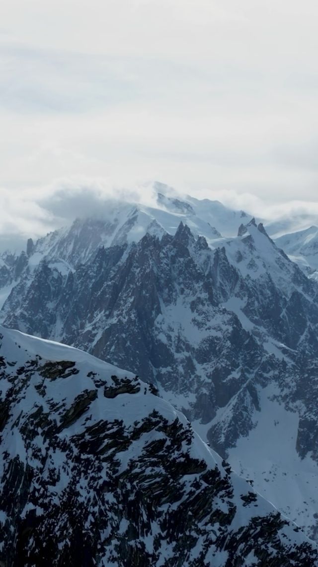 Une journée d’exception sous le signe du ski alpinisme, avec des parcours exigeants et des paysages à couper le souffle.  Sur la TDG 65, les participants ont tracé leur ligne dans un itinéraire engagé, tandis que la TDG DUO a offert un défi encore plus intense, où l’esprit de cordée a pris tout son sens. Partir à deux, avancer ensemble, se dépasser avec confiance : c’est exactement la vision que nous avions pour cette épreuve, et la voir prendre vie cette année est une vraie fierté.  Merci à tous ceux qui ont rendu cette journée possible. Les images parlent d’elles-mêmes, on en a encore plein les yeux 🤩